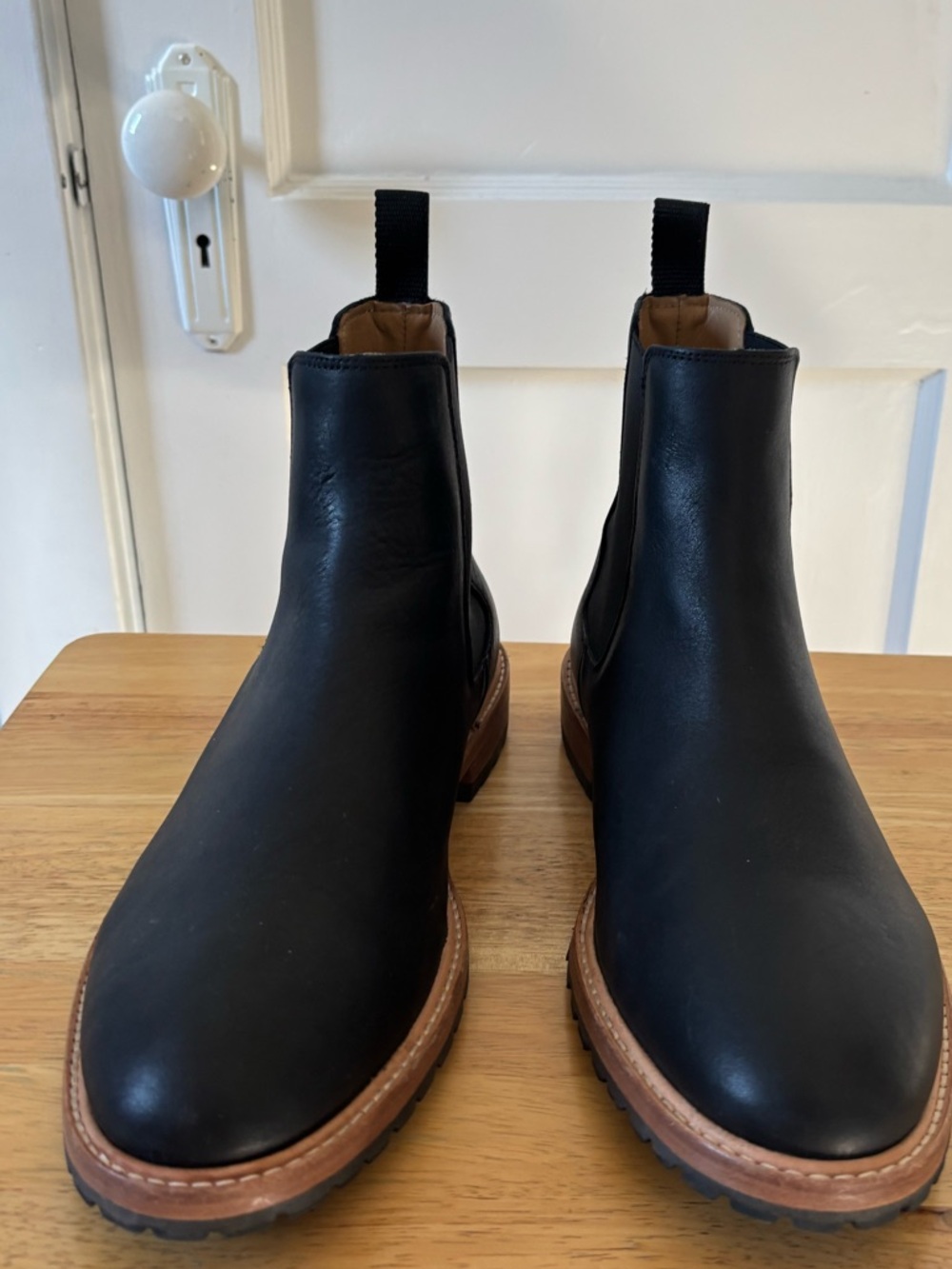 Men's Nisolo Marco Black Leather Chelsea Boots Like New 10